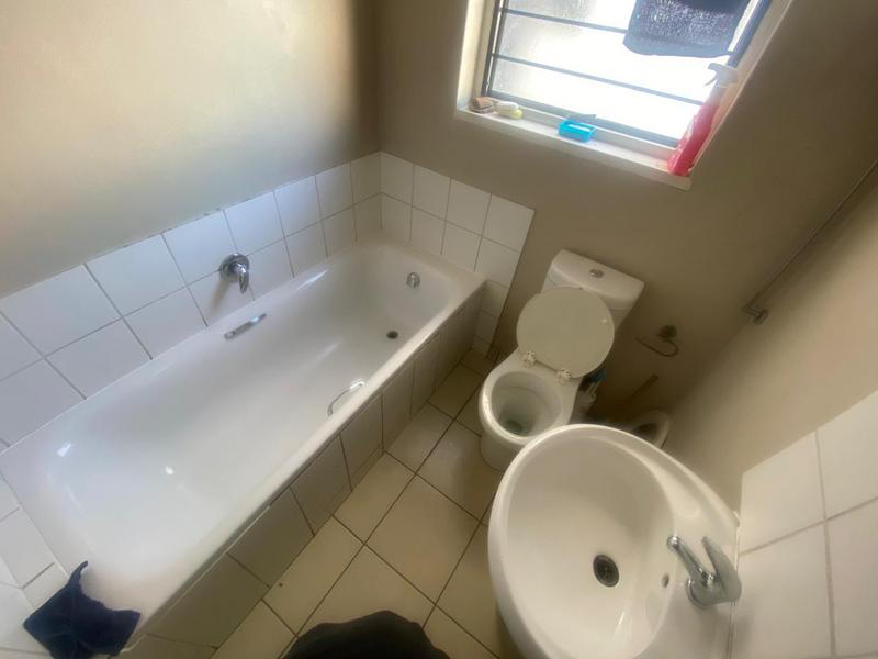 2 Bedroom Property for Sale in Maitland Western Cape